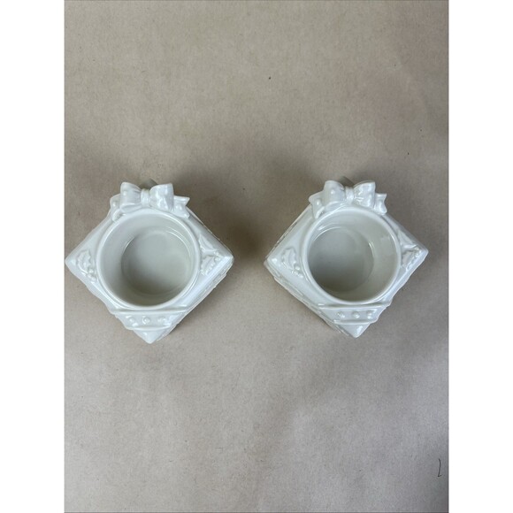 2 VTG LENOX YULTIDE CHRISTMAS GIFT HOLLY BERRY TEALIGHT VOTIVE‎ CANDLE HOLDERS - Picture 1 of 7